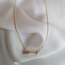 Load image into Gallery viewer, Love Struck Arrow Necklace